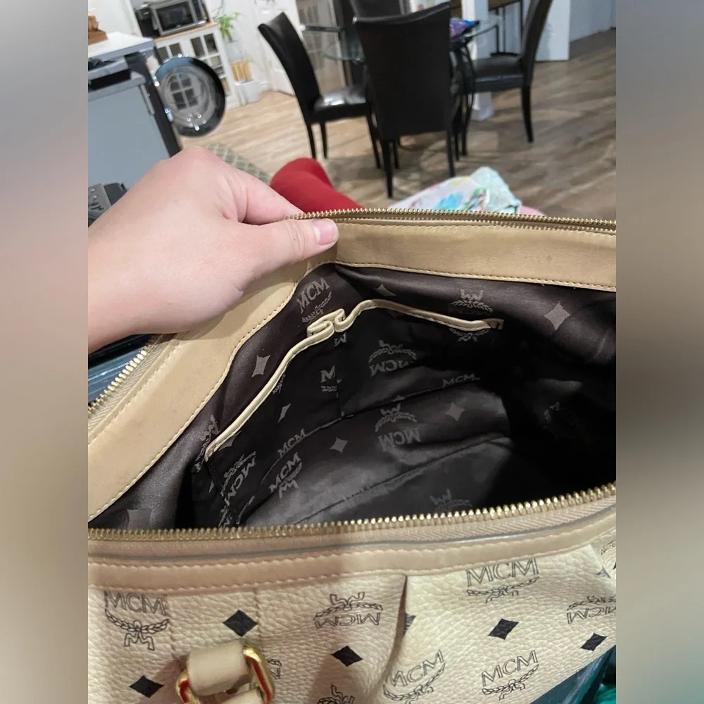 Mcm - Picture 4 of 7